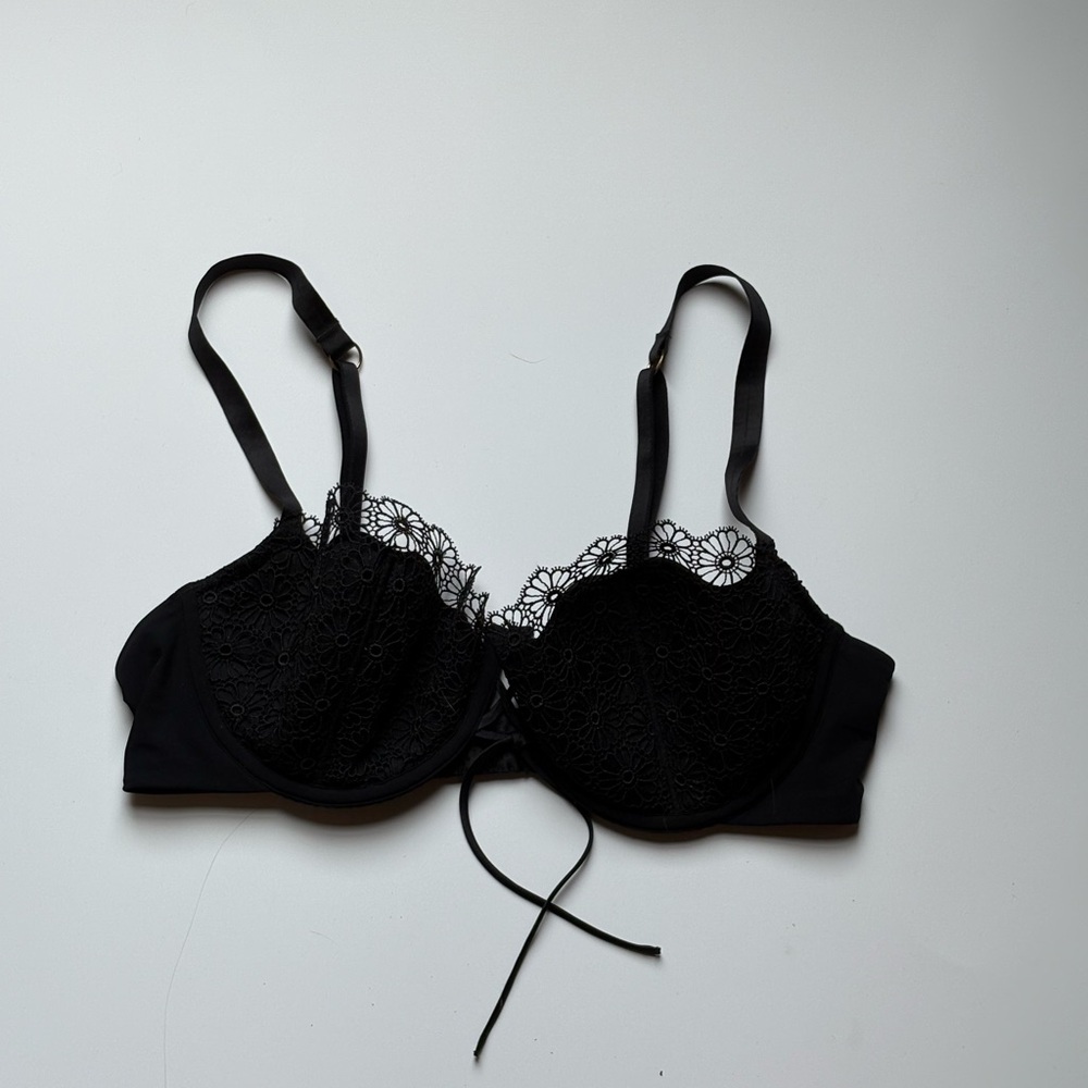 Victoria's Secret Black Lace Underwire Bra